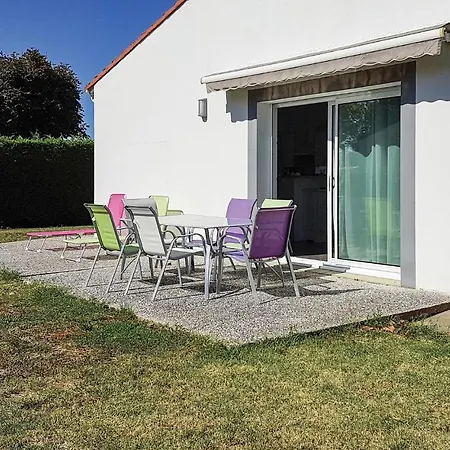 Stunning In St. Palais Sur Mer W/ 2 Bedrooms Hébergement de vacances Saint-Palais-sur-Mer