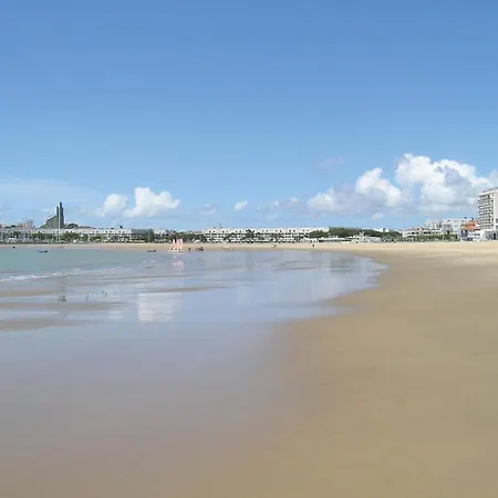 Stunning In St. Palais Sur Mer W/ 2 Bedrooms Saint-Palais-sur-Mer